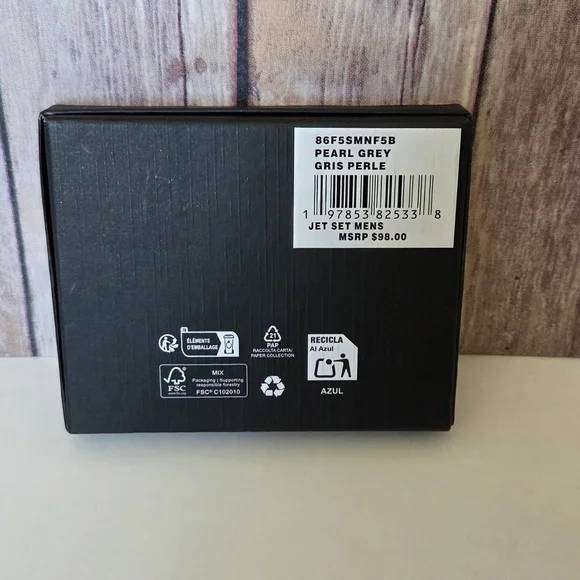 Michael Kors Slim Bifold Wallet NWT Box Included - Picture 7 of 15